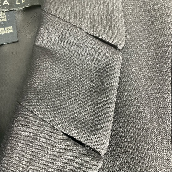 Escada Margaretha Ley 100% New Wool Dark Blue 7-Button Closure Cuffed Sleeve 36. - Picture 4 of 16